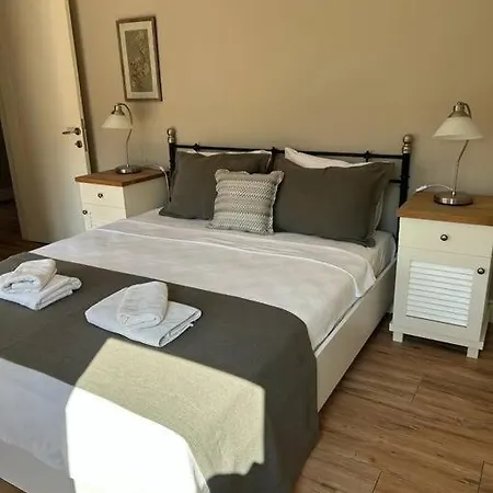 1+1 Flat For Rent In The Center Of شقة *